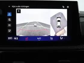 Renault Clio thumbnail 24