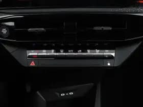 Renault Clio thumbnail 33