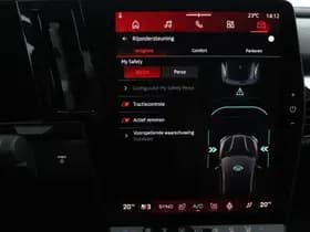 Renault Mégane E-Tech thumbnail 40