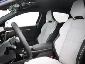 Renault Mégane E-Tech thumbnail 9