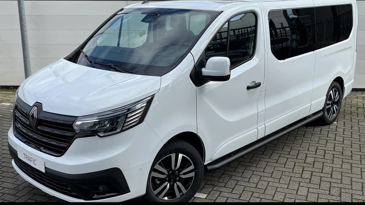 Renault Trafic — foto 1