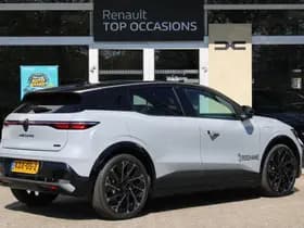 Renault Mégane E-Tech thumbnail 2