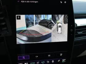 Renault Mégane E-Tech thumbnail 17