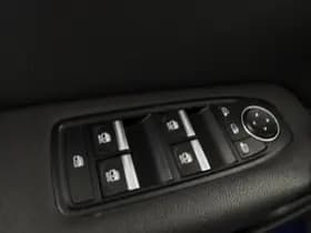 Renault Captur thumbnail 19