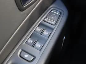 Renault Captur thumbnail 18