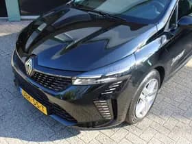 Renault Clio thumbnail 15