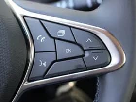 Renault Clio thumbnail 18