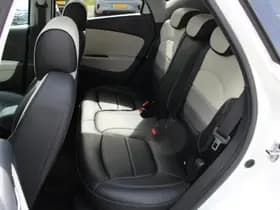 Renault Captur thumbnail 38