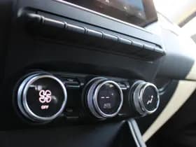 Renault Captur thumbnail 14
