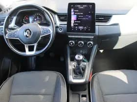 Renault Captur thumbnail 3