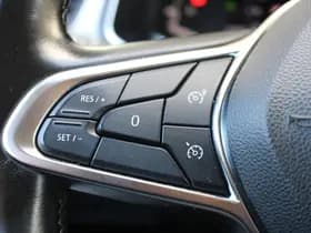 Renault Captur thumbnail 24