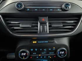 Ford Focus thumbnail 10