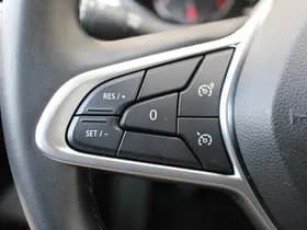 Renault Clio thumbnail 27