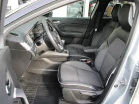 Renault Captur thumbnail 24