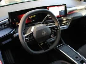 Renault Clio thumbnail 12