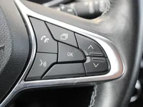 Renault Captur thumbnail 23