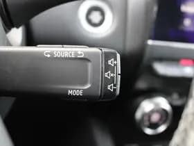 Renault Captur thumbnail 24