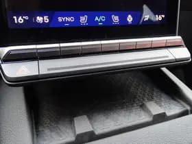 Renault Mégane E-Tech thumbnail 13