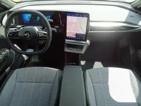Renault Mégane E-Tech thumbnail 3