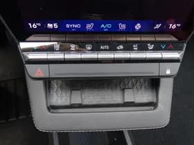 Renault Mégane E-Tech thumbnail 10