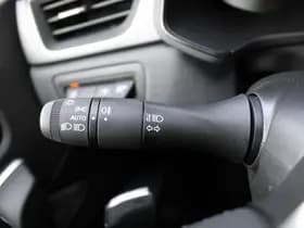 Renault Captur thumbnail 25
