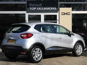 Renault Captur thumbnail 2