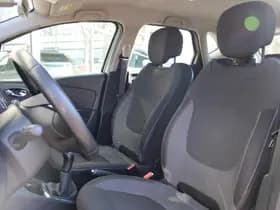 Renault Captur thumbnail 7