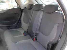 Renault Captur thumbnail 8