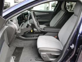 Renault Mégane E-Tech thumbnail 24