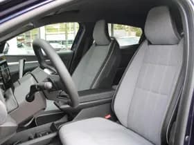 Renault Mégane E-Tech thumbnail 6