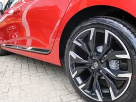 Renault Clio thumbnail 16