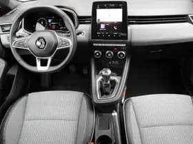 Renault Clio thumbnail 3