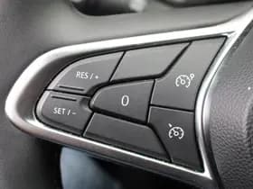 Renault Clio thumbnail 21