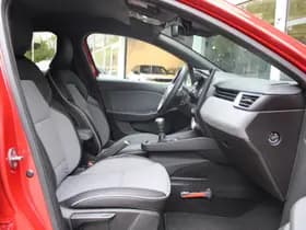 Renault Clio thumbnail 25