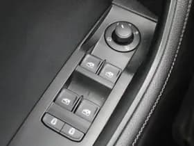 Škoda Superb thumbnail 16