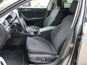 Škoda Superb thumbnail 32