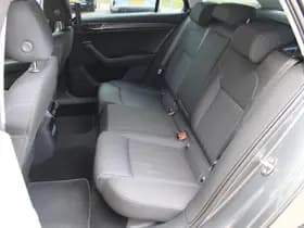 Škoda Superb thumbnail 33