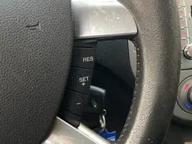 Ford C-Max thumbnail 11