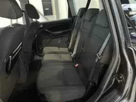 Ford C-Max thumbnail 17