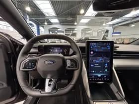 Ford Capri Ext Range RWD 77 kWh PREMIUM thumbnail 10