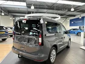 Ford Tourneo Connect 1.5 PHEV 150pk Titanium thumbnail 4