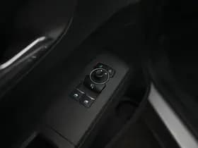 Ford E-Transit Courier Limited 44 kWh thumbnail 11