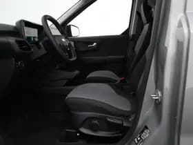 Ford E-Transit Courier Limited 44 kWh thumbnail 29