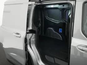 Ford E-Transit Courier Limited 44 kWh thumbnail 32