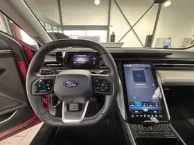 Ford Explorer thumbnail 10