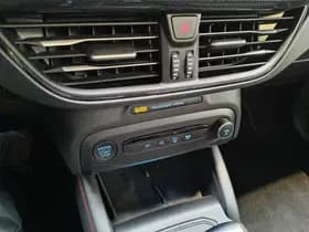 Ford Focus thumbnail 18