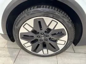 Ford Explorer thumbnail 2