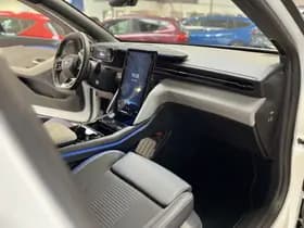 Ford Explorer thumbnail 21