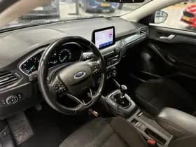 Ford Focus thumbnail 11