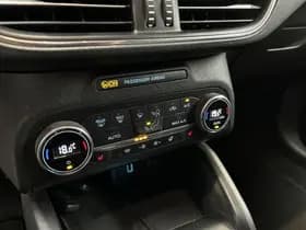 Ford Focus thumbnail 16